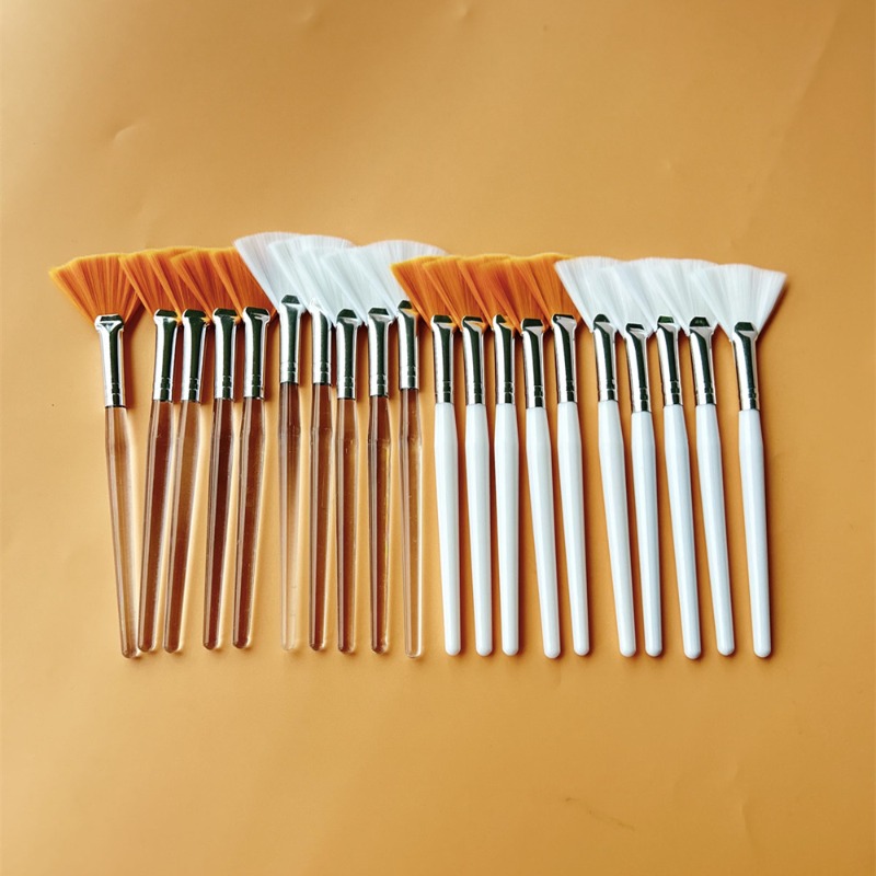 10/20/50pcs Pennelli per trucc - Group Head Brush recensione e prezzo